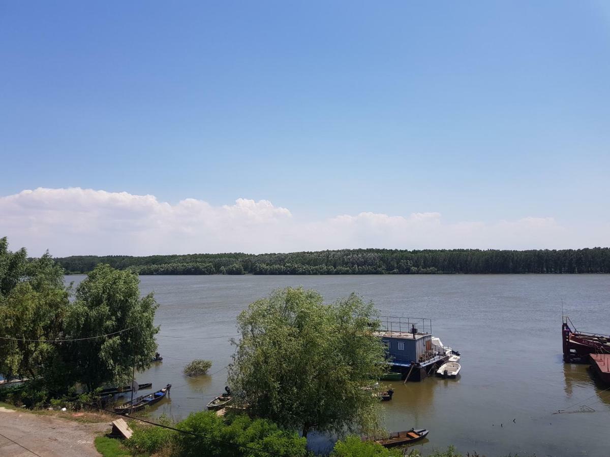 Portul Dunarii Hotel Harsova Buitenkant foto